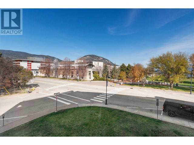 203 - 86 Lakeshore Drive, Condo with 2 bedrooms, 2 bathrooms and 2 parking in Penticton BC | Image 25
