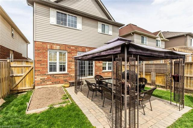 260 Sienna Crescent, House detached with 3 bedrooms, 1 bathrooms and 3 parking in Kitchener ON | Image 22