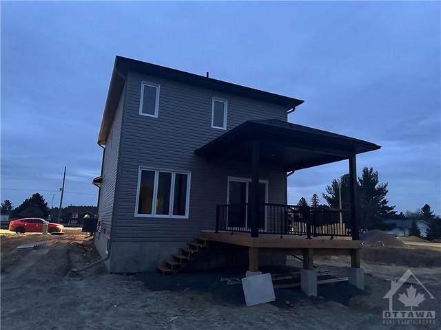 305 Zakari Street, House detached with 3 bedrooms, 2 bathrooms and 3 parking in Casselman ON | Image 2