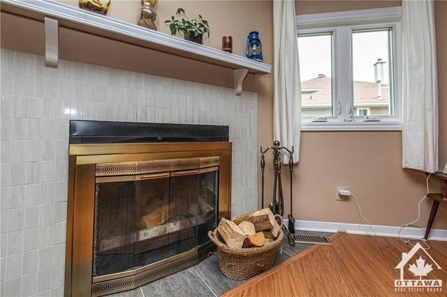 1473 Thurlow Street, Townhouse with 3 bedrooms, 2 bathrooms and 3 parking in Ottawa ON | Image 8