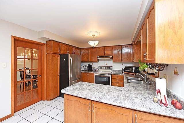 24 Plover Pl, House detached with 4 bedrooms, 4 bathrooms and 4 parking in Brampton ON | Image 6