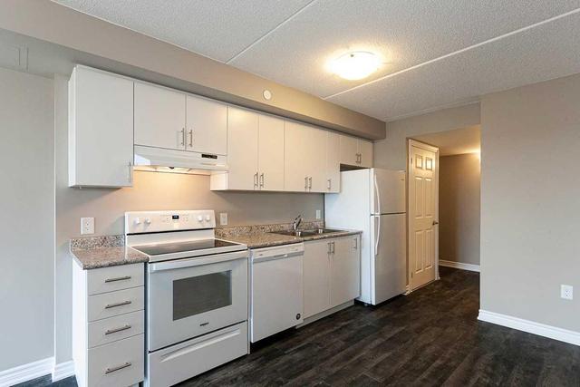 405 - 716 Main St E, Condo with 2 bedrooms, 2 bathrooms and 1 parking in Milton ON | Image 3