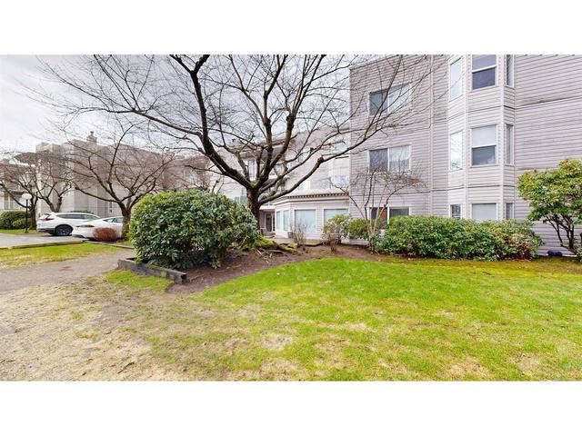 309 - 9940 151 Street, Condo with 2 bedrooms, 2 bathrooms and 2 parking in Surrey BC | Image 3