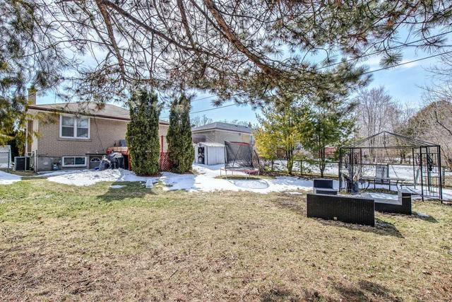 184 Goulding Ave, House detached with 4 bedrooms, 3 bathrooms and 5 parking in Toronto ON | Image 39