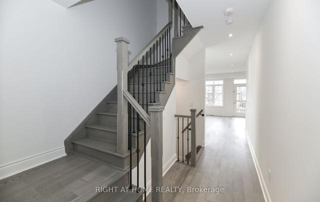 22 Bluebird Pl, House semidetached with 3 bedrooms, 4 bathrooms and 2 parking in Toronto ON | Image 22