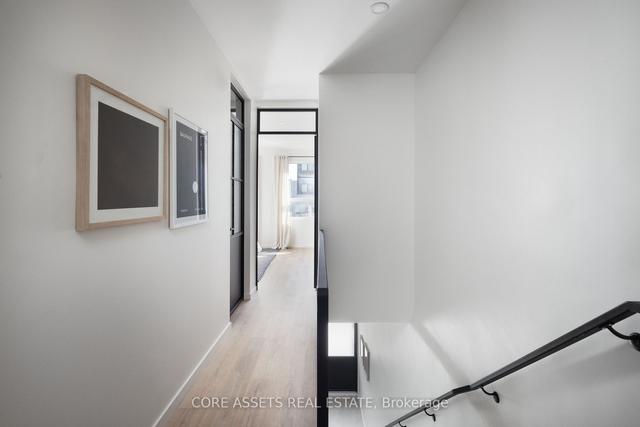 1752 St Clair Ave W, Home with 2 bedrooms, 3 bathrooms and 2 parking in Toronto ON | Image 15