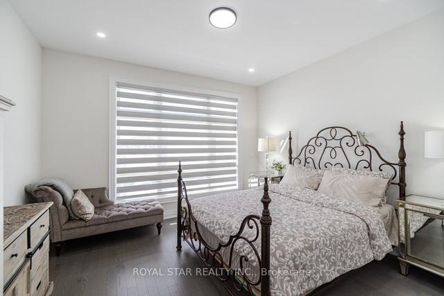 135 Ballantyne Blvd, House detached with 5 bedrooms, 6 bathrooms and 4 parking in Vaughan ON | Image 22