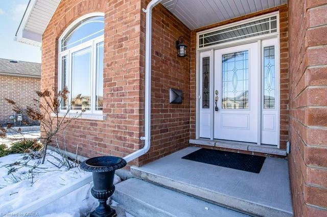10 Briarwood Crescent, House detached with 4 bedrooms, 3 bathrooms and 6 parking in Greater Napanee ON | Image 34
