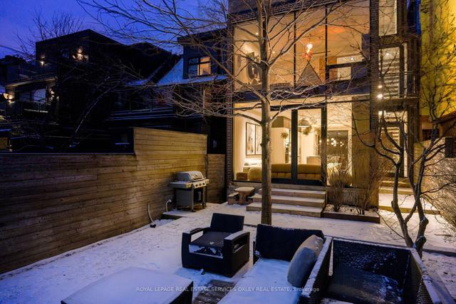 76 Roxborough St W, House detached with 4 bedrooms, 5 bathrooms and 2 parking in Toronto ON | Image 19