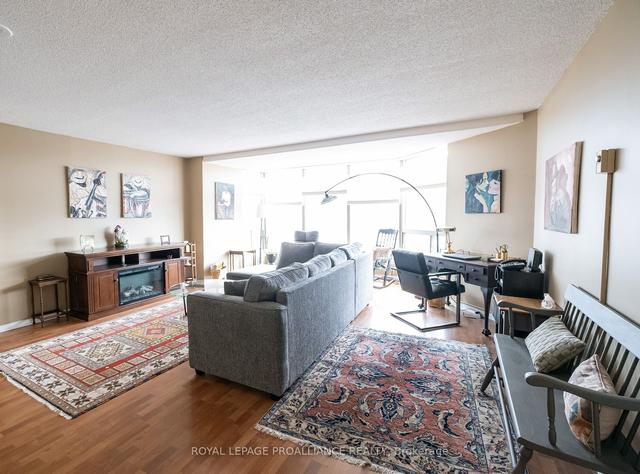 404 - 350 Front St, Condo with 2 bedrooms, 2 bathrooms and 1 parking in Belleville ON | Image 13