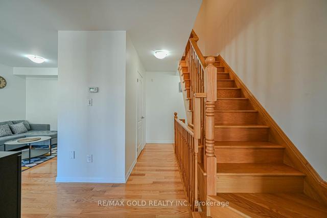 6 Arnprior Rd, House attached with 2 bedrooms, 2 bathrooms and 3 parking in Brampton ON | Image 16