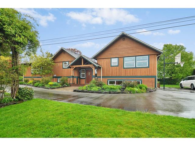1832 240 Street, House detached with 3 bedrooms, 2 bathrooms and 35 parking in Langley BC | Card Image