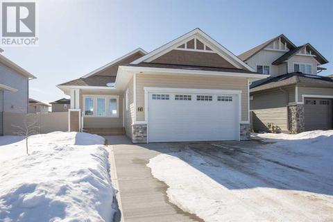 21 Panorama Avenue, House detached with 3 bedrooms, 2 bathrooms and 2 parking in Lacombe AB | Card Image