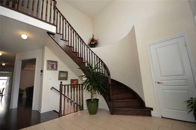 35 Orange Blossom Tr, House detached with 4 bedrooms, 5 bathrooms and 6 parking in Brampton ON | Image 16
