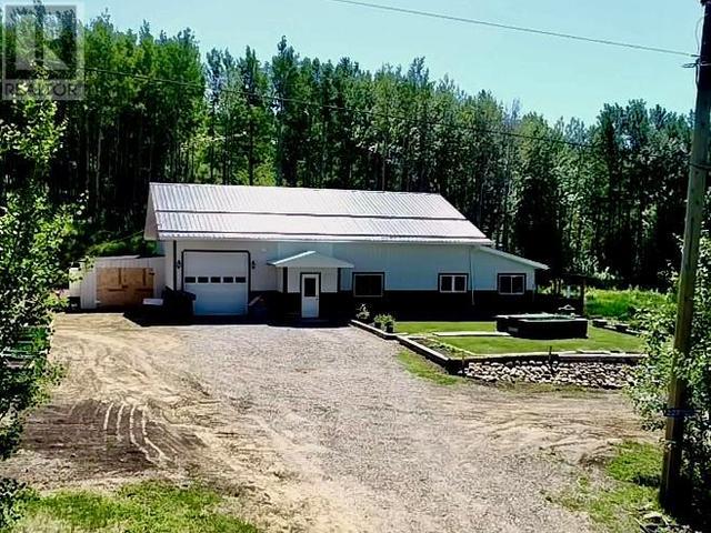 227 Patterson Road, House detached with 2 bedrooms, 2 bathrooms and 1 parking in Peace River D BC | Image 23