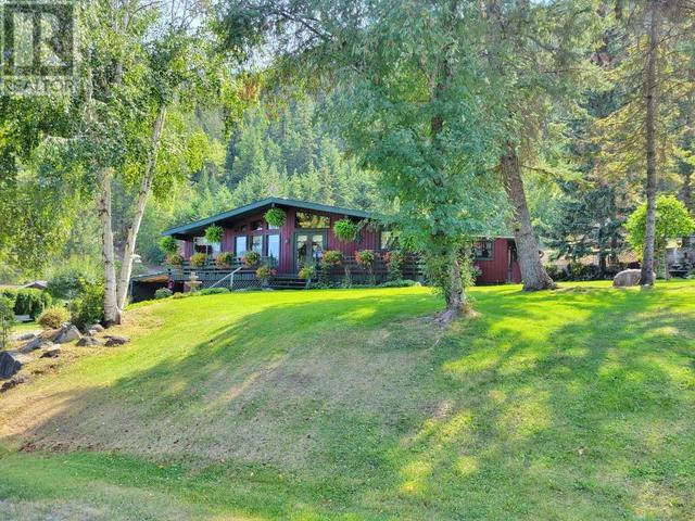 1733 Hazel Street, House detached with 4 bedrooms, 3 bathrooms and null parking in Williams Lake BC | Image 36
