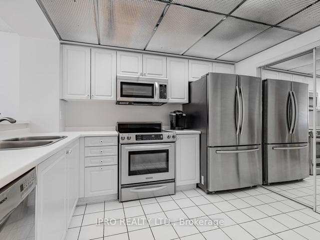 ph09 - 28 Hollywood Ave, Condo with 1 bedrooms, 1 bathrooms and 1 parking in Toronto ON | Image 6