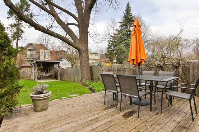 266 Sheldrake Blvd, House detached with 4 bedrooms, 4 bathrooms and 1 parking in Toronto ON | Image 33