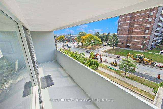 309 - 2 Glamorgan Ave, Condo with 1 bedrooms, 1 bathrooms and 1 parking in Toronto ON | Image 9