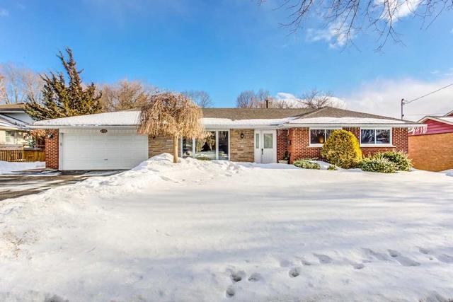 1018 Srigley St, House detached with 3 bedrooms, 2 bathrooms and 8 parking in Newmarket ON | Image 12