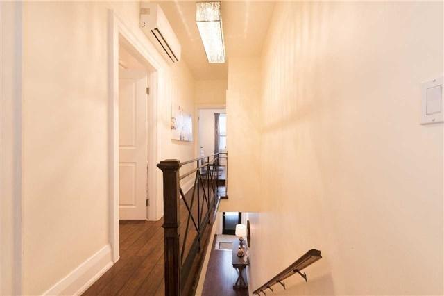 25 Belmont St, House attached with 2 bedrooms, 2 bathrooms and 1 parking in Toronto ON | Image 9