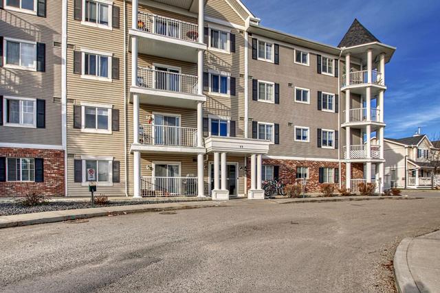 5411 - 69 Country Village Manor Ne, Condo with 2 bedrooms, 2 bathrooms and 1 parking in Calgary AB | Image 3