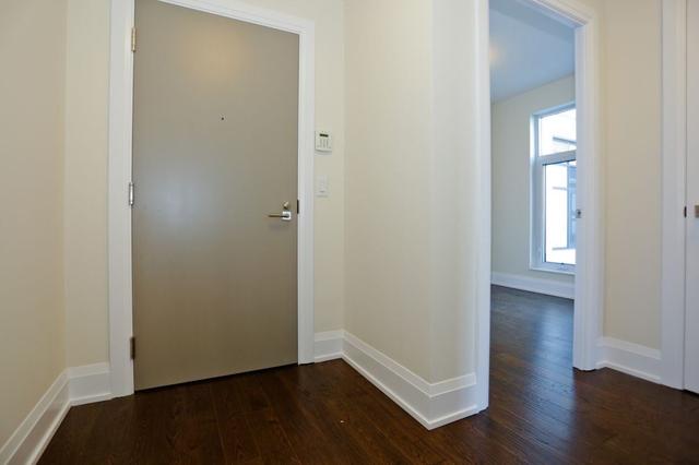 801 - 2 Old Mill Dr, Condo with 2 bedrooms, 2 bathrooms and 1 parking in Toronto ON | Image 14