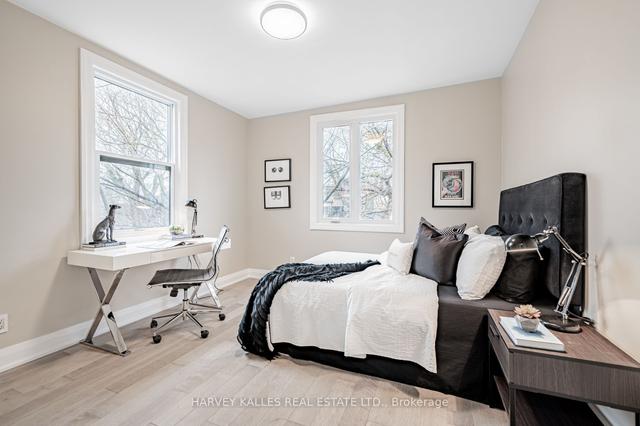 238 Sterling Rd, House semidetached with 2 bedrooms, 3 bathrooms and 0 parking in Toronto ON | Image 5