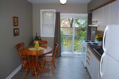 719 Markham St, House attached with 3 bedrooms, 2 bathrooms and null parking in Toronto ON | Image 4