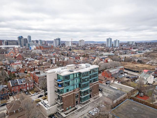 103 - 50 Murray St W, Condo with 2 bedrooms, 1 bathrooms and 1 parking in Hamilton ON | Image 15