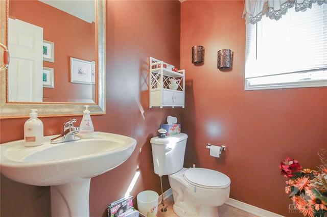 1577 Henri Lauzon Street, Townhouse with 2 bedrooms, 3 bathrooms and 3 parking in Ottawa ON | Image 8