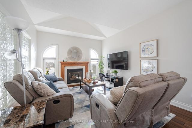 1716 Conacher Cres, House detached with 2 bedrooms, 3 bathrooms and 8 parking in Pickering ON | Image 40