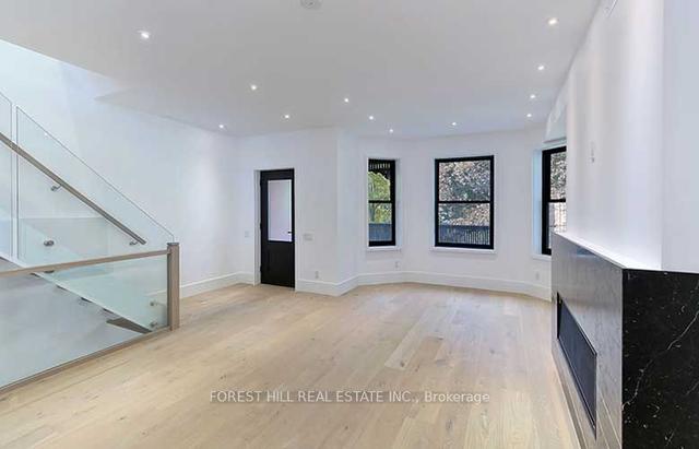 69 Brunswick Ave, House detached with 4 bedrooms, 6 bathrooms and 2 parking in Toronto ON | Image 9