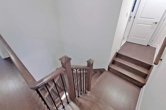 17 Brant Dr, House detached with 4 bedrooms, 5 bathrooms and 4 parking in Vaughan ON | Image 11