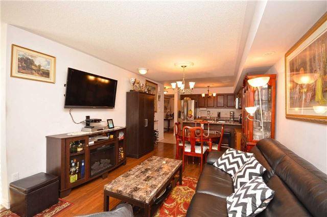 9 - 39 Hays Blvd, Condo with 2 bedrooms, 2 bathrooms and 1 parking in Oakville ON | Image 4