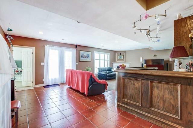 8207 Beaver Glen Dr, House detached with 3 bedrooms, 3 bathrooms and 6 parking in Niagara Falls ON | Image 15