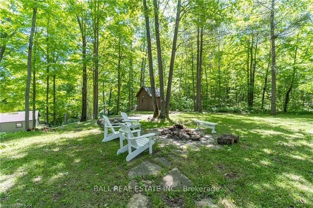 8 Fire Route 27, House detached with 2 bedrooms, 1 bathrooms and 4 parking in Trent Lakes ON | Image 29
