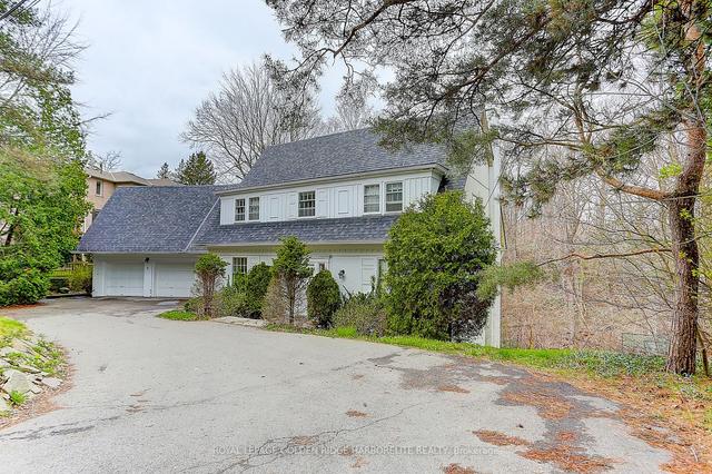 2 Farmingdale Rd, House detached with 5 bedrooms, 5 bathrooms and 8 parking in Toronto ON | Image 1