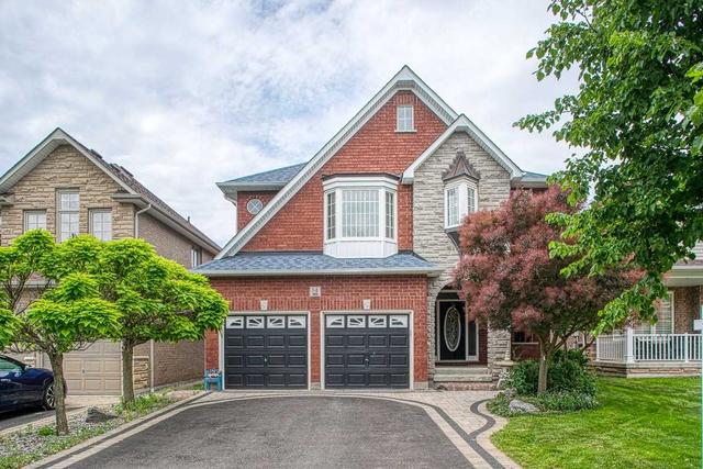 14 Pebblebrook Cres, House detached with 4 bedrooms, 4 bathrooms and 6 parking in Whitby ON | Image 1