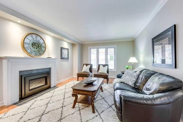 503 Blenheim Cres, House detached with 4 bedrooms, 4 bathrooms and 2 parking in Oakville ON | Image 5