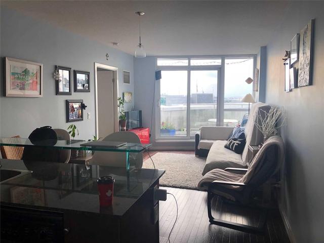 407 - 218 Queens Quay Blvd, Condo with 1 bedrooms, 1 bathrooms and 1 parking in Toronto ON | Image 2