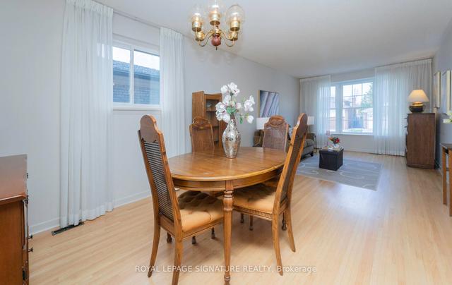 17 Pebblehill Sq, House detached with 3 bedrooms, 2 bathrooms and 4 parking in Toronto ON | Image 39