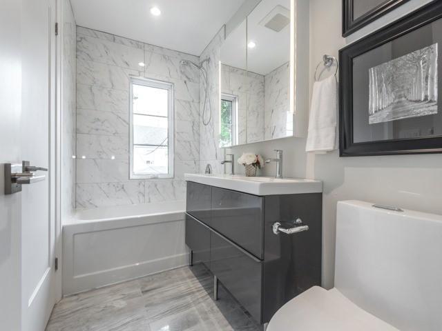 212 Franklin Ave, House semidetached with 3 bedrooms, 4 bathrooms and 2 parking in Toronto ON | Image 11