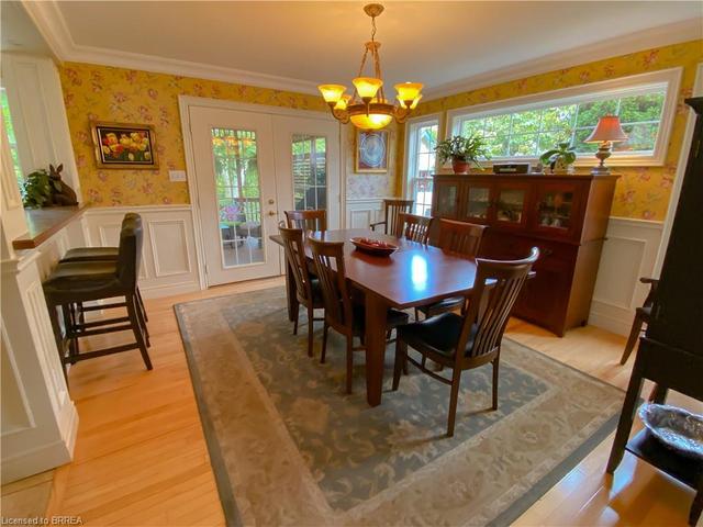 2 Mayfair Court, House detached with 3 bedrooms, 2 bathrooms and 6 parking in Brant ON | Image 11