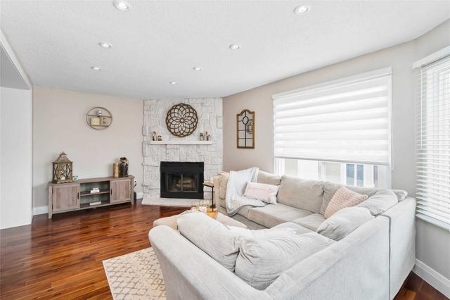 5635 Prairie Circ, House detached with 4 bedrooms, 4 bathrooms and 5 parking in Mississauga ON | Image 6