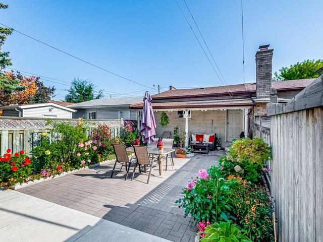 429 Maybank Ave, House detached with 3 bedrooms, 2 bathrooms and 3 parking in Toronto ON | Image 25