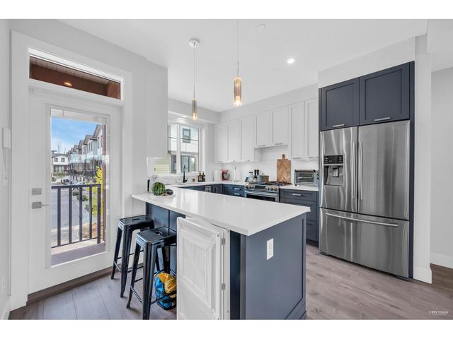 24 - 188 Wood Street, House attached with 3 bedrooms, 3 bathrooms and null parking in New Westminster BC | Image 11