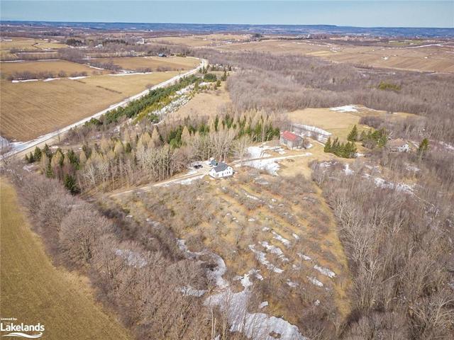 046449 Old Mail Road, House detached with 3 bedrooms, 2 bathrooms and 6 parking in Meaford ON | Image 7
