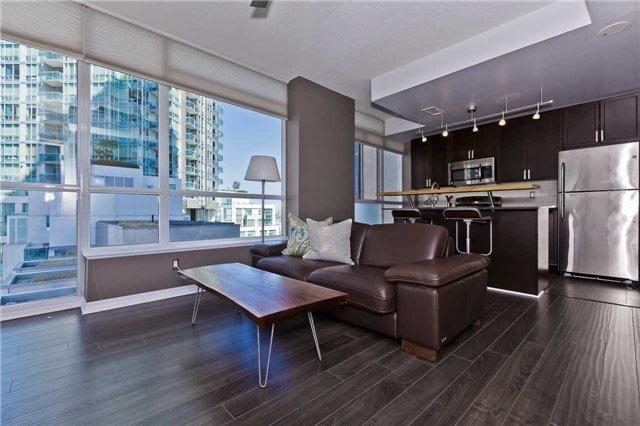 1002 - 225 Webb Dr, Condo with 1 bedrooms, 1 bathrooms and 1 parking in Mississauga ON | Image 4