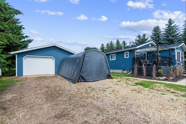 36 Lakeview Drive, House detached with 3 bedrooms, 2 bathrooms and 4 parking in Ponoka County AB | Image 29